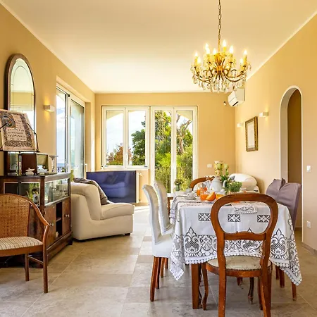 Casa Musica Con Piscina Panoramica